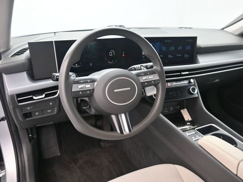 Used 2024 Hyundai Sonata SEL FWD image 18