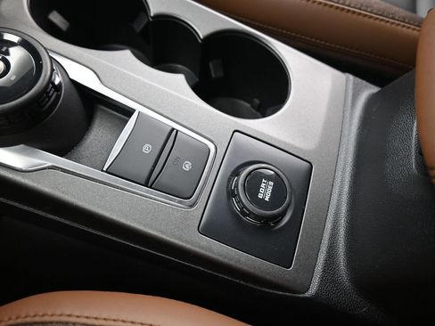 Certified 2025 Ford Bronco Sport Outer Banks w/ Outer Banks Tech Package+ image 21