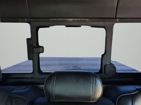 Used 2021 Jeep Gladiator Willys image 25