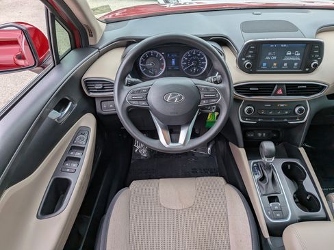 Used 2020 Hyundai Santa Fe SE FWD image 17