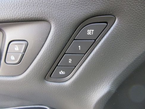 Certified 2018 Buick Envision Essence image 22