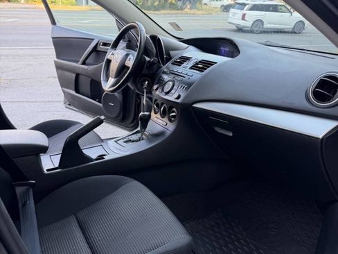 Used 2012 MAZDA MAZDA3 i Touring FWD image 16