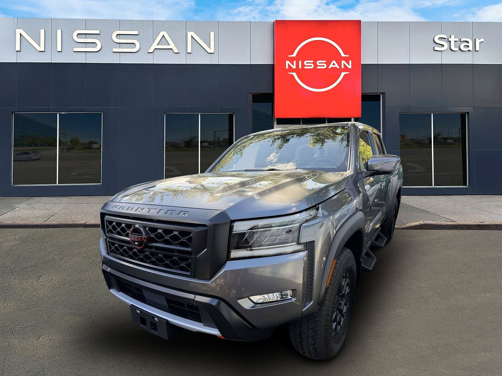 Used 2023 Nissan Frontier PRO-4X w/ Pro-4X Premium Package AWD/4WD image 3