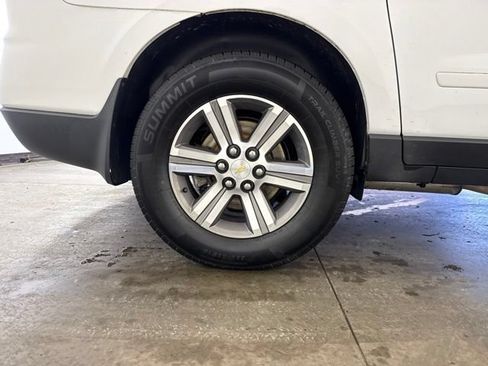 Used 2016 Chevrolet Traverse LT AWD/4WD image 11