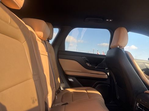 Used 2022 Lincoln Corsair Reserve w/ Elements Package FWD image 28