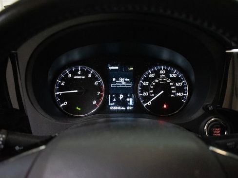 Used 2019 Mitsubishi Outlander AWD image 13