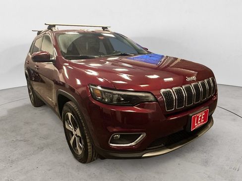 Used 2019 Jeep Cherokee Limited AWD/4WD image 8