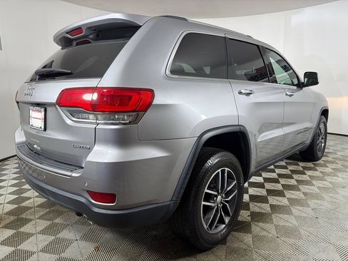 Used 2017 Jeep Grand Cherokee Limited AWD/4WD image 5