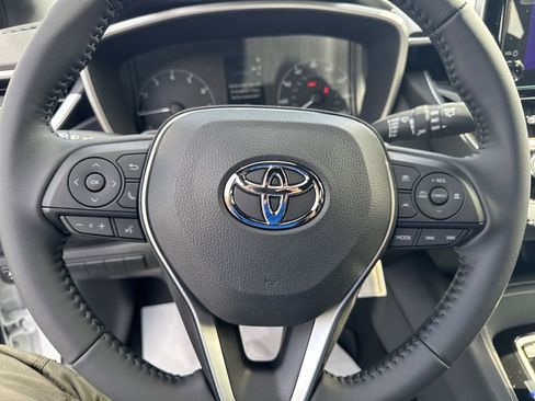 New 2025 Toyota Corolla Hatchback image 17