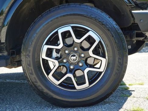 Used 2022 Ford Bronco Outer Banks image 13