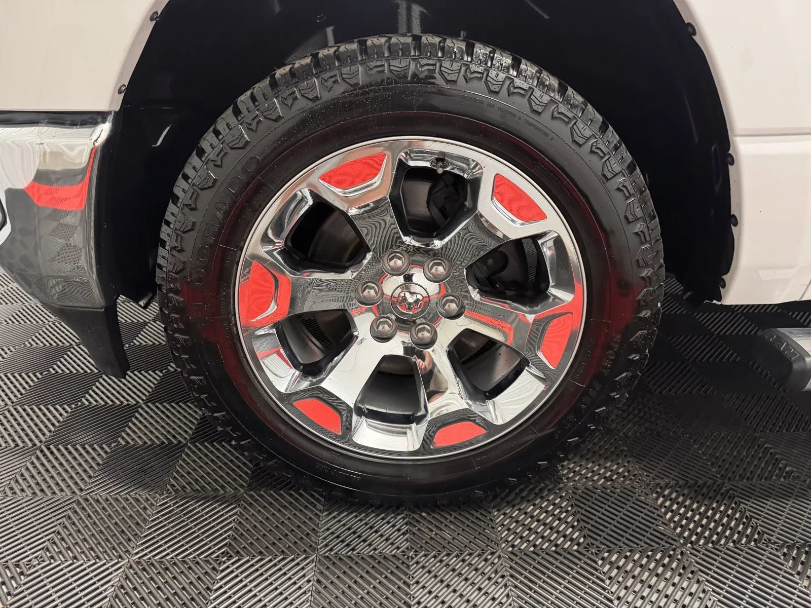 Used 2019 RAM 1500 Big Horn AWD/4WD image 9