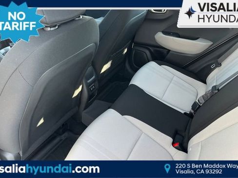 New 2025 Hyundai Venue SEL FWD image 13