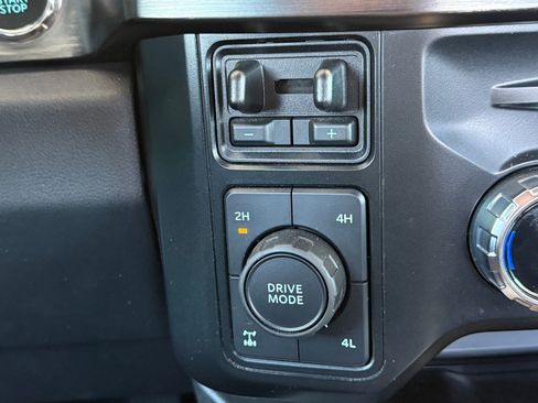 Used 2023 Ford F350 Lariat w/ Chrome Package AWD/4WD image 18