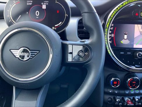 Certified 2024 MINI Cooper 4-Door Hardtop FWD image 21