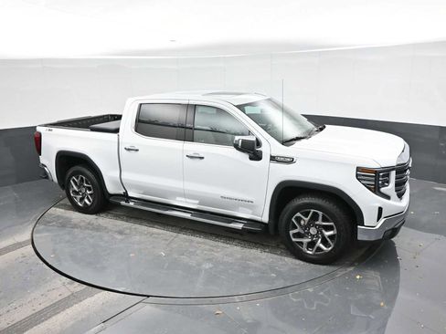 Used 2023 GMC Sierra 1500 SLT w/ SLT Premium Package image 34
