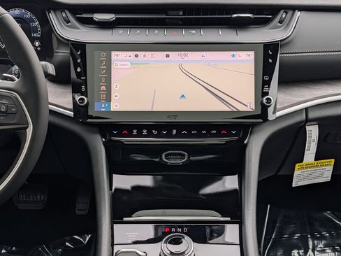 New 2026 Jeep Grand Cherokee Limited Reserve image 9