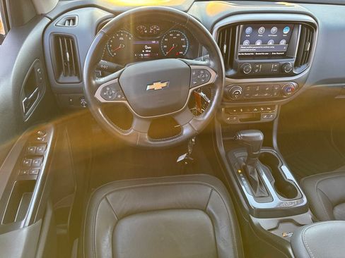 Used 2021 Chevrolet Colorado Z71 w/ Z71 Midnight Edition AWD/4WD image 13