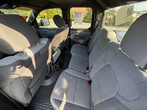 Used 2022 RAM 1500 Big Horn AWD/4WD image 24