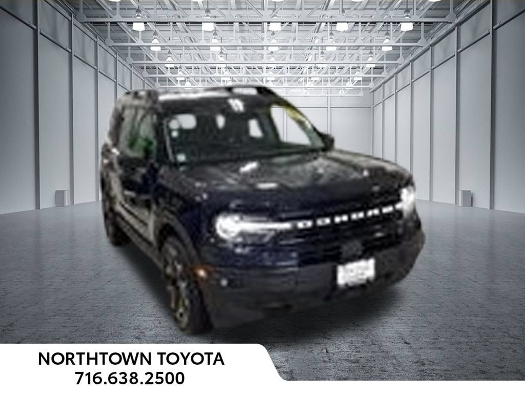Used 2022 Ford Bronco Sport Outer Banks w/ Tech Package AWD/4WD image 5