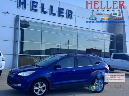 Used 2015 Ford Escape SE w/ Equipment Group 201A FWD image 1