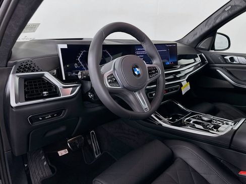 Used 2027 BMW X7 xDrive40i w/ M Sport Package AWD/4WD image 9