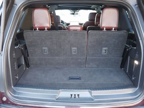 Used 2023 Ford Expedition Limited image 30