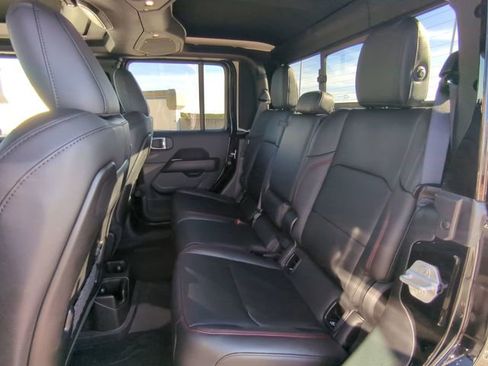 New 2026 Jeep Gladiator Rubicon AWD/4WD image 15