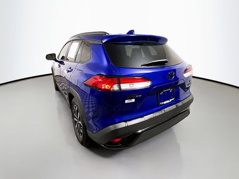 Used 2023 Toyota Corolla Cross SE image 8