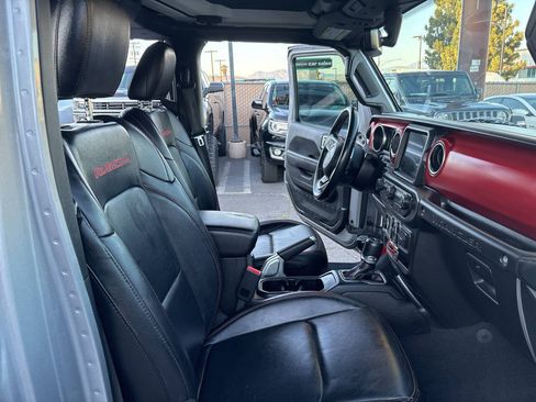 Used 2018 Jeep Wrangler Unlimited Rubicon AWD/4WD image 20