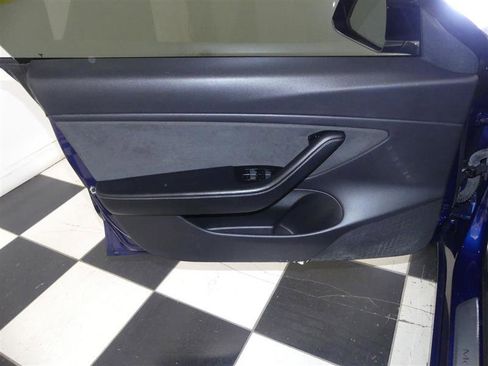 Used 2020 Tesla Model 3 Performance AWD/4WD image 22