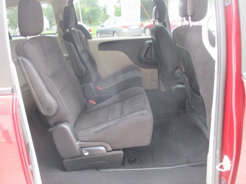 Used 2015 Dodge Grand Caravan SXT w/ Security Group FWD image 22