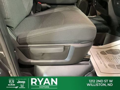 New 2026 RAM 2500 Big Horn AWD/4WD image 58