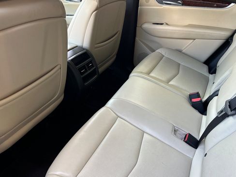 Used 2017 Cadillac XT5 Premium Luxury w/ Driver Assist Package FWD image 26