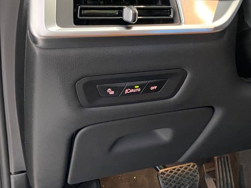 New 2026 BMW X5 xDrive40i w/ Climate Comfort Package image 19