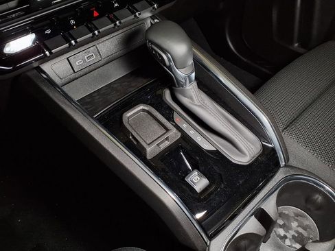 New 2026 GMC Canyon Elevation RWD image 18
