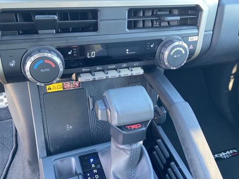 Used 2024 Toyota Tacoma TRD Sport w/ TRD Sport Upgrade Package RWD image 42