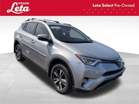 Used 2018 Toyota RAV4 XLE image 7