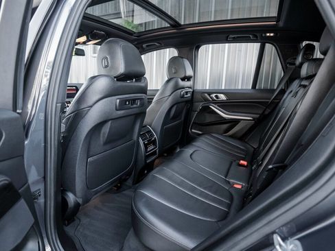 Used 2019 BMW X5 xDrive40i w/ Convenience Package AWD/4WD image 42
