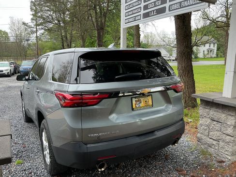 Used 2023 Chevrolet Traverse LS AWD/4WD image 7