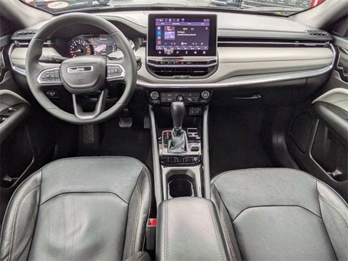 Certified 2023 Jeep Compass Limited image 23