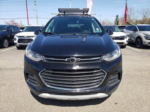 Used 2021 Chevrolet Trax LT w/ Midnight Edition AWD/4WD image 9