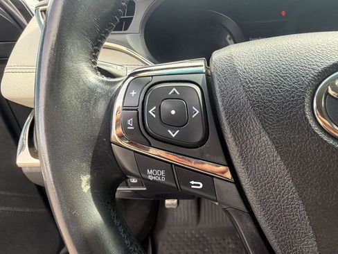 Used 2017 Toyota Avalon Limited w/ All Weather Liner Package FWD image 29