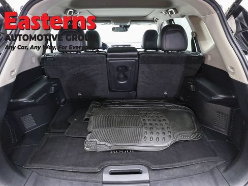 Used 2020 Nissan Rogue SL w/ Premium Package AWD/4WD image 9
