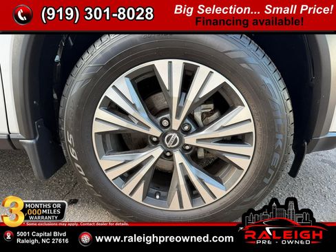 Used 2021 Nissan Rogue SV image 33