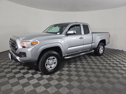 Used 2021 Toyota Tacoma SR w/ SR Convenience Package RWD image 8