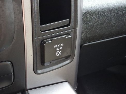 Used 2022 RAM 1500 Classic Warlock w/ Ceramic Gray Warlock Package AWD/4WD image 24