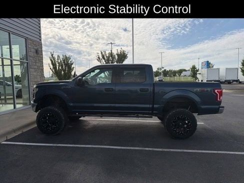 Used 2017 Ford F150 XLT AWD/4WD image 15
