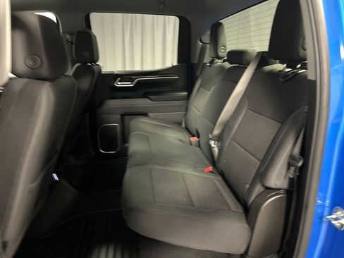 Used 2025 Chevrolet Silverado 1500 LT AWD/4WD image 23