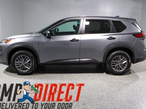 Used 2024 Nissan Rogue S FWD image 10