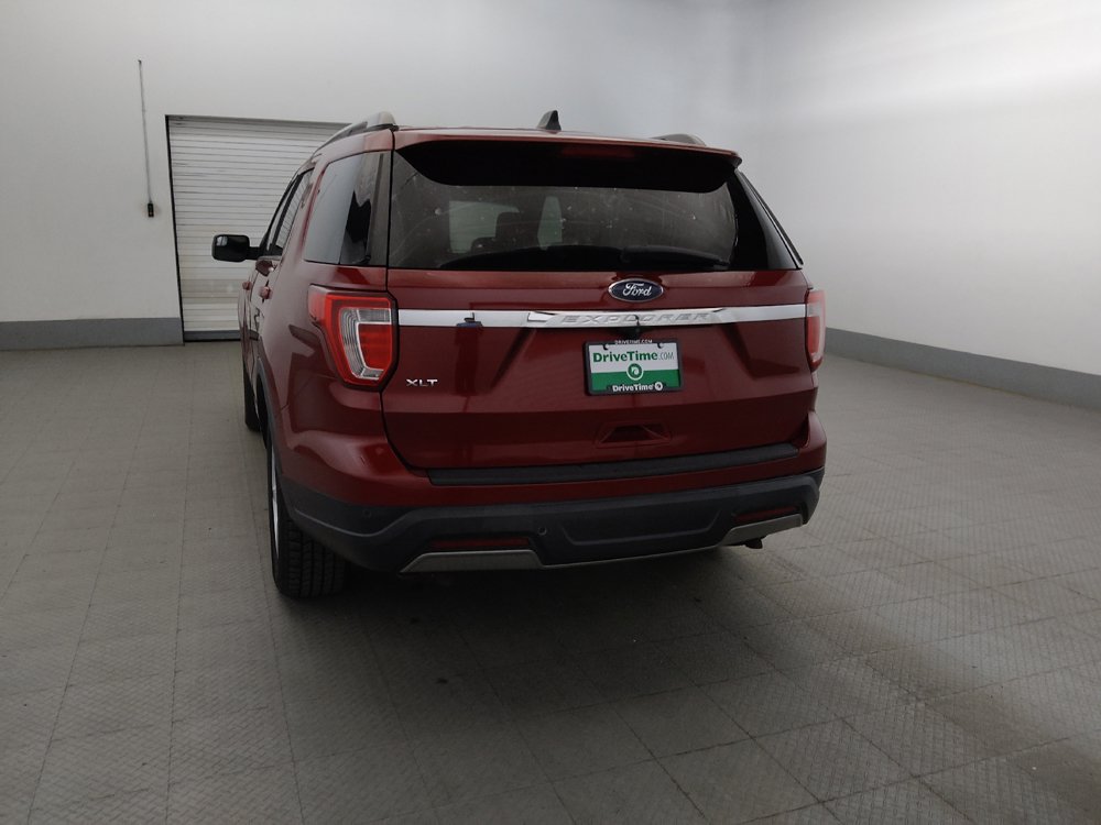 Used 2019 Ford Explorer XLT FWD image 6